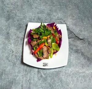 Beef with Green Curry Sauce
